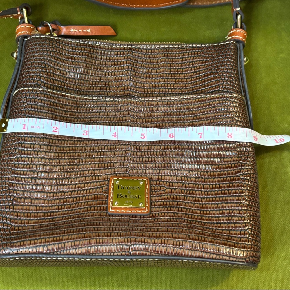 Dooney & Bourke Lizard Embossed Brown Crossbody Bag - Picture 6 of 8
